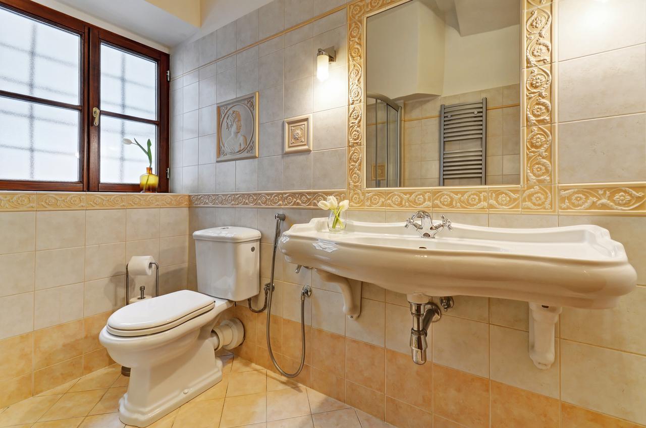 Historic Centre Apartments VIII Praha Bagian luar foto